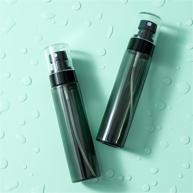 YLUNWUDE Travel Size Fine Mist Spray Bottles, Clear Plastic Refillable