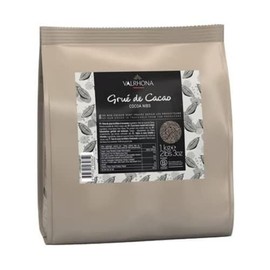 Valrhona Grue De Cacao Cocoa Nibs. Roasted Cocoa Beans Add Crunchy Texture and Visual Appeal. Sprinkle Over Desserts Or Fold Into Cookies or Ice Cream. Strong Chocolate Flavor. 1kg (1 Bag)