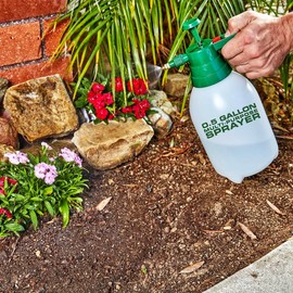 GREENWOOD 0.5 Gallon Multipurpose Handheld Water Pump Sprayer – Durable Tank, Resistant Seal Trigger with Lock for Continuous Spraying – Ideal for Plants, Garden Watering. White.