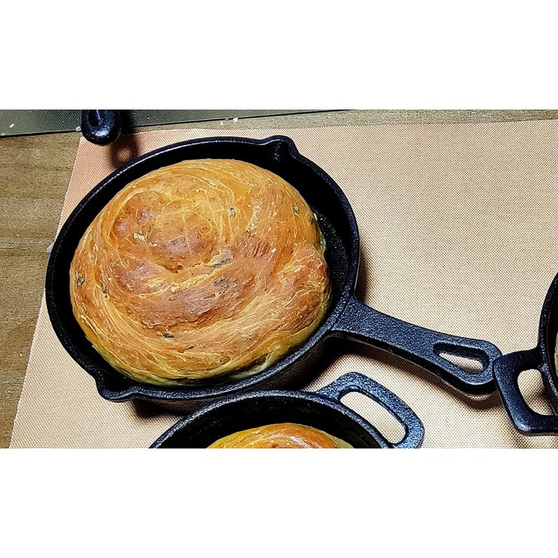 HAWOK Cast Iron Mini Skillet, Round Pan, Mini Server, DIA