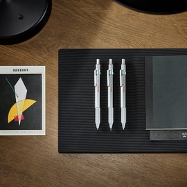 rOtring 600 3-in-1 Multicolor Pen and Mechanical Pencil, Black & Red, Retractable Ballpoint Pen (0.5mm), Red Velvet Case for Tip Protection