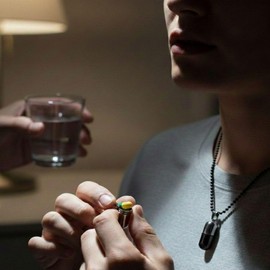 Dark capsule pendant black two-tone necklace pill storage necklace Basic options