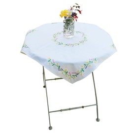 Trimits Embroidery Kit - Tablecloth - Includes Printed Fabric, Threads, Needle & Instructions, 80 x 80cm, Daisy Chain