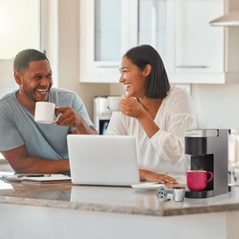 4 Pack Stainless Steel Reusable K Cups for K eurig Supreme & Supreme Plus, Five Hole Universal K-eurig Reusable Refillable coffee pod filter 2 Stainless Steel Spoons 2 Brushes