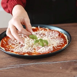 GRÄWE Pizza Baking Tray Diameter 30 cm, Round, Pizza Tray Made of Blue Sheet, Heat Resistant up to 400 °C, Uncoated, Made in Germany