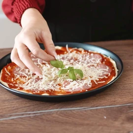 GRÄWE Pizza Baking Tray Diameter 30 cm, Round, Pizza Tray Made of Blue Sheet, Heat Resistant up to 400 °C, Uncoated, Made in Germany