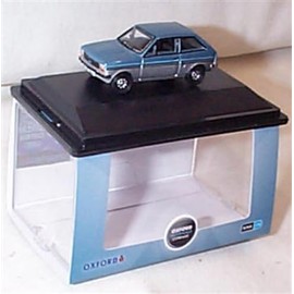 oxford F0RD Fiesta Mk I Titan Blue Strato Silver vehicle 1:76 railway scale diecast model