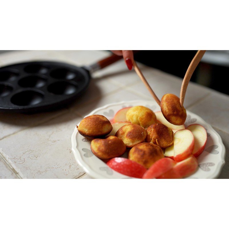 StarBlue 7-Hole Cast Iron Aebleskiver Pan Detachable Wooden Handle, Pre-Seasoned,