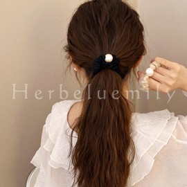 [Herbeluemily] シュシュ ヘアゴム おしゃれ ヘアアクセサリー シンプル かわいい パール 2本セット