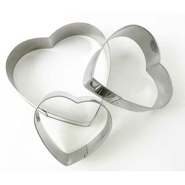 GOOD STUFF Set of 12 cookie molds in 4 different shapes: heart, star, circle and flower, perfect for desserts and creative decorations