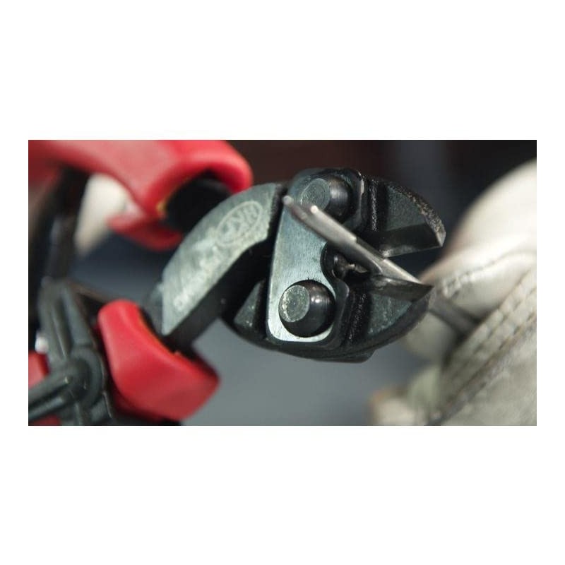 HK Porter Compact Bolt Cutter with Center Cut Blades and