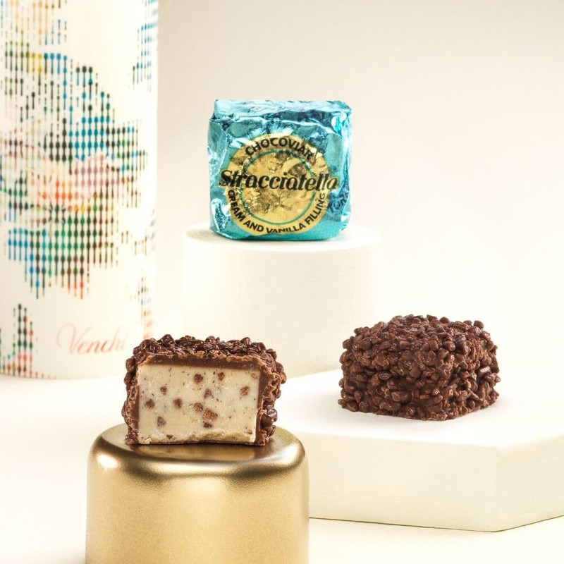 Venchi Chocoviar Stracciatella Chocolate 15-Piece Elegant Gift Box - Milk