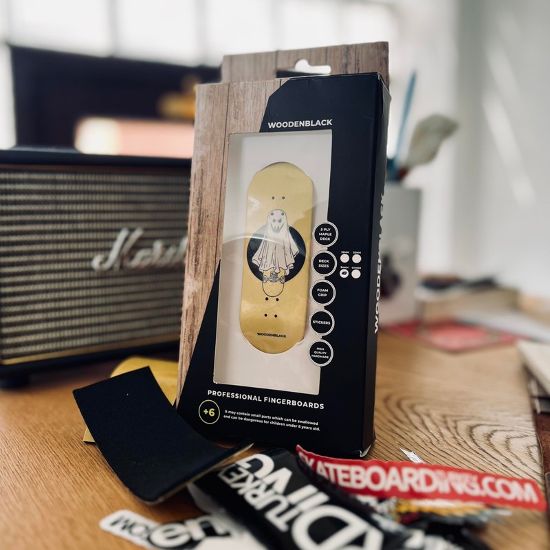 WOODENBLACK Handsome Body Pro Fingerboard Deck - Handmade