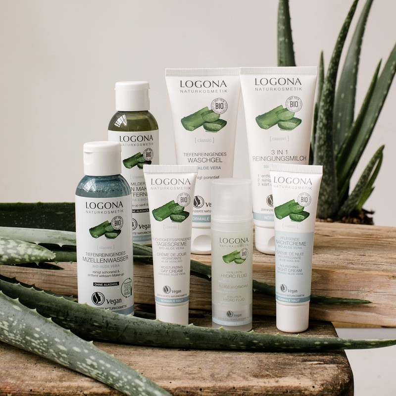 LOGONA Naturkosmetik Solid Moisturising Facial Cleansing Organic Aloe Vera &