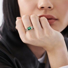 Bestyle Men's Band Ring 925 Sterling Silver Curb Chain Finger Ring with Green/Black Stone, Sterling silver, Emerald