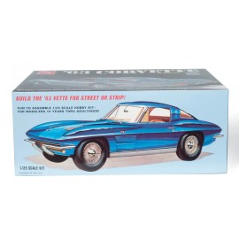 AMT 1/25 AMT 861 1963 Chevy Corvette  MODEL KIT CAR NIB