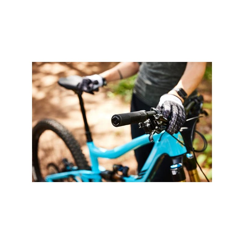 Wolf Tooth Echo Lock-On Grip – Black Grip with Purple