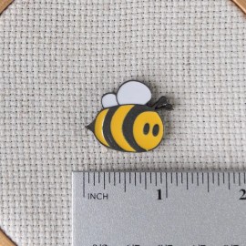 StewArt Stitches Bumble Bee Enamel Needle Minder, Fridge Magnet, Magnetic Lapel Pin