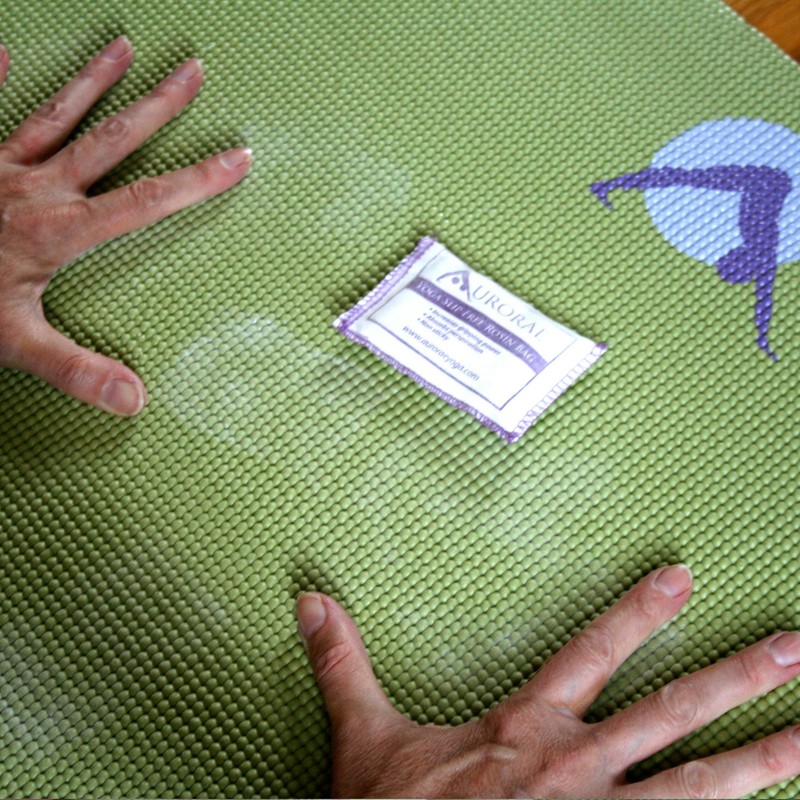 Aurorae Yoga Non Slip Rosin Bag. Keeps hands dry and