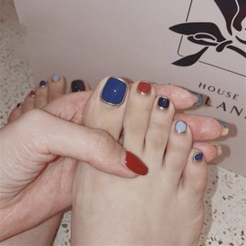 Light Rain Press on Toenails - Cleopatra, 3D Fake Toenails for Women, Luxury Reusable Seven Layers Gel UV Finish Hand Painted Nail Art with Design by Professional Manicurist, Short Square, Small Size