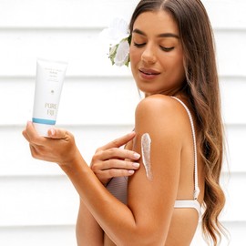 Pure Fiji Coconut Crush Scrub 180ml - Coconut