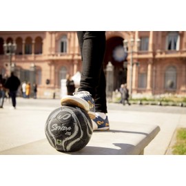 SENDA Street Freestyle, Trick and Skills Balón de fútbol con Cubierta Exterior de Goma, Certificado de Comercio Justo, Negro/Blanco, Talla 4 (Edades de 13 años en adelante)