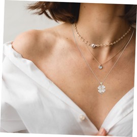 SHOWERORO Four-leaved Necklace Premium Opal Pendant All- Jewelry Charm for Women Unique Design for Special Occasions for Patrick Day Celebrations