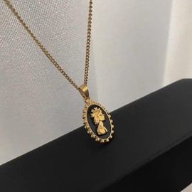 Vintage Portrait Pendant Stainless Steel Necklace for Women Retro Exquisite Choker Elegant Black Enamel Victorian Lady Carved Oval Cameo Charm Adjustable Chain Necklaces Fashion Valentine's Day