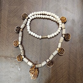 ANVIKA 8 Leaf RADHA Tulasi Necklace Mala With Lord Radha Krishna (Holy basil) Tulsi Pendent Wood Necklace, Religious Chain Mala