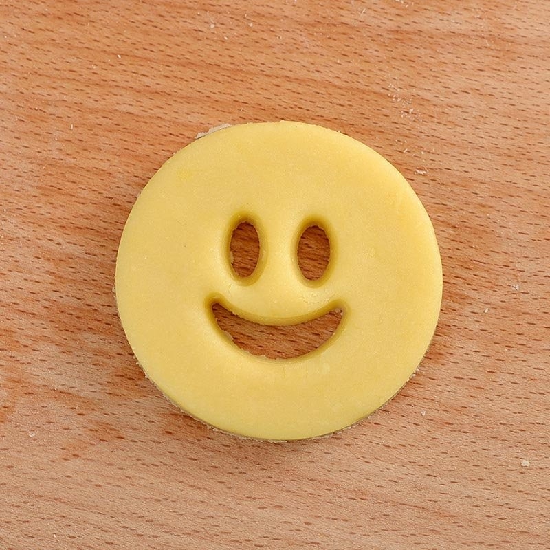 タイガークラウン クッキー型 シルバー クリア 71×71×42mm にこにこフェイス まる 抜型 顔 パーツ