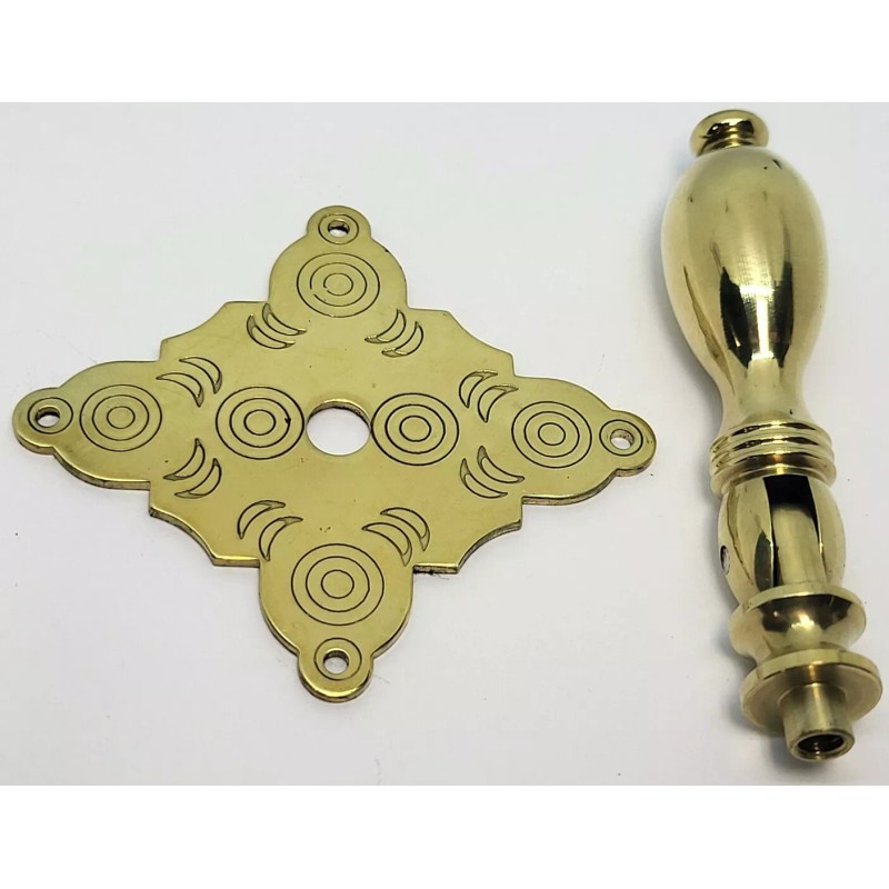 Furniture Knowledge Colonial Revival Early American Single Post Teardrop Pull