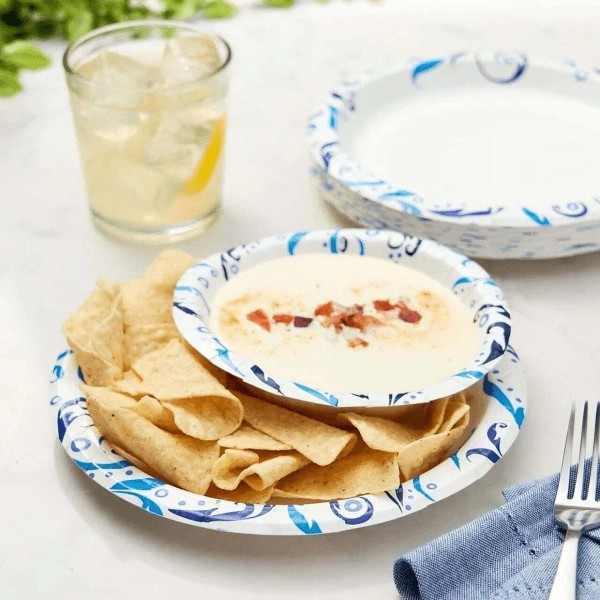 Great Value Everyday Disposable Paper Plates, 8.5", 100 Count