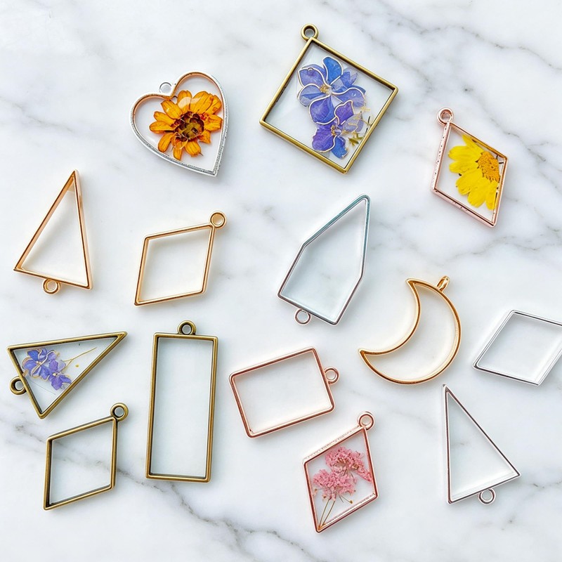 30 Pack Resin Molds, Hollow Frame Pendants, Bezel Earrings, Epoxy