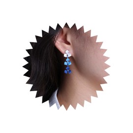 TseenYi Boho Crystal Flower Earrings Blue Flower Dangle Earrings White Blue Floral Gradient Earrings Layered Metal Flower Drop Earrings Statement Earrings Jewellery for Women and Girls, Zinc