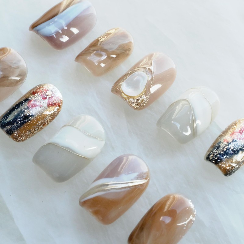 GLORS Short Nail Tips, Brown & White Marble Pattern with