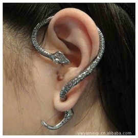 Allereya Vintage Punk Snake Ear Cuff Wrap Earrings Snake Ear Clip Wrap Around Earring Silver Snake Cuff Earrings Single Snake Climber Earrings Jewellery for Women and Girls