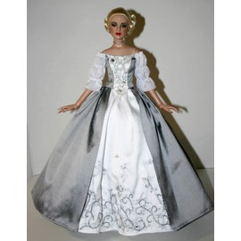 Designs by Jude Outlander Wedding Dress Doll Clothes Sewing Pattern for 16" Cami & Antoinette Tonner