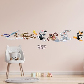 Looney Tunes Wall Sticker - Group Running Left Wall Decal Art (60cm Width x 10cm Height)