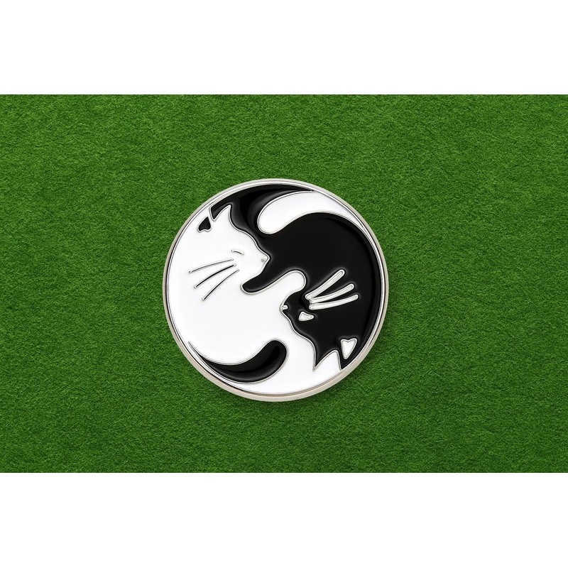 Don Flyee Golf Marker Magnet Hat Clip Cat Tai Chi