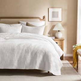 WDCOZY White Oversized King Size Quilt Set, Muslin Cotton Shell Down-Alt Poly Filling, California Cal Shabby Chic Rustic Farmhouse Country Bedspread, Textured Gauze Coverlet Bedding, 2 Shams