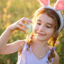 IEFIRCH Unicorns Gifts for Girls Kids, Unicorn Necklace for Girls Unicorns Gifts for Girls Kids Silver J Necklace for Girls Gifts Kids Jewelry for Girls Jewelry for Teen Girl Gifts Trendy Stuff