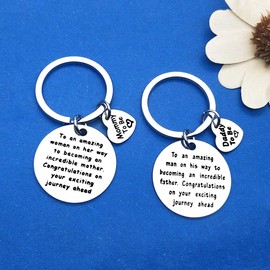 Mom to Be Gift Daddy to Be Keychain Pregnancy Announcement Gift To An Amazing Man/Woman to Becoming An Incredible Father/Mother Keychain Set Baby Announcement Jewelry Gift Parents to Be Gift