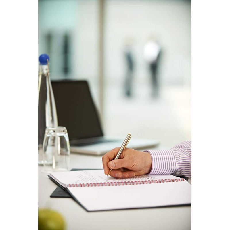 Kolobrulion A4 Black n' Red w linie 140 kartek