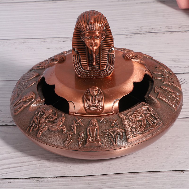 Metal Ashtray with Cover Retro Zinc Alloy Crafts Innovative Ornaments