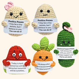 BEBAKHO Positive Vegetables Crochet Gift Set - 5PCS Crochet Vegetables with Positive Note, Motivational Birthday Gift for Friends, Cute Room Decoration.