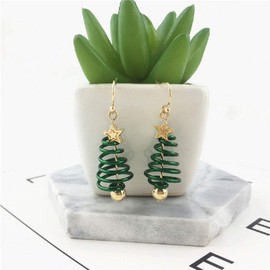 Cute Christmas Tree Star Ornament Long Dangle Drop Earrings for Women Sensitve Ear Lovely Green Lightweight Hook Dangling Hypoallergenic New Year Festival Party Xmas Gift