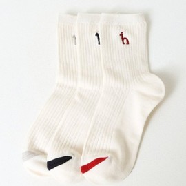 Hazzys (대구신세계)24FW선물추천 여성 화이트 중목 양말 3족 세트 HISS4F221WT (DAEGU SHINSEGAE) 24FW Gift Recommendation Women's White Mid-Calf Socks 3-Pair Set HISS4F221WT