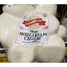 Supremo Italiano Fresh Mozzarella Cheese 6/1lb Balls Net 6lbs