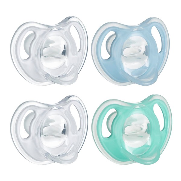 Tommee Tippee Tommee Tippee Ultra-Light Silicone Pacifier, Symmetrical One-Piece Design,