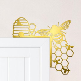 Gold Metal Bee Door Topper, Bee Decor Door Corner, Metal Bee Wall Art, Farmhouse Honey Bee Honey Comb Decor, Ideal For Friends Family|, For Home Office Living Room Bedroom Garden(Gold)